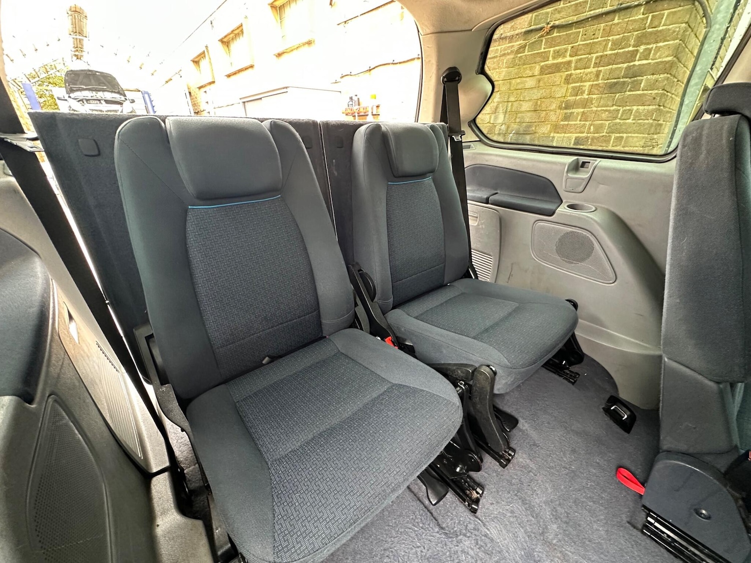 Used Ford Galaxy 2009 for sale - 77090892: Photo 28