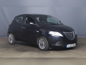 Used Chrysler Ypsilon 2012 for sale - 79590396: Photo