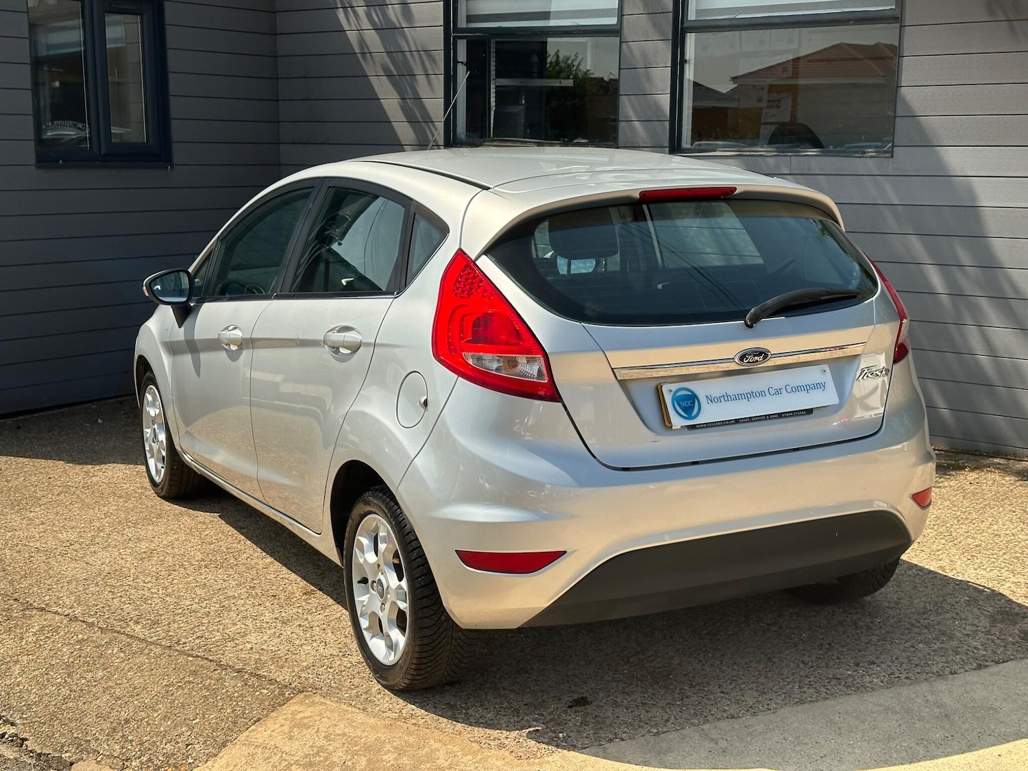 Used Ford Fiesta 2012 for sale - 76550621: Photo 2