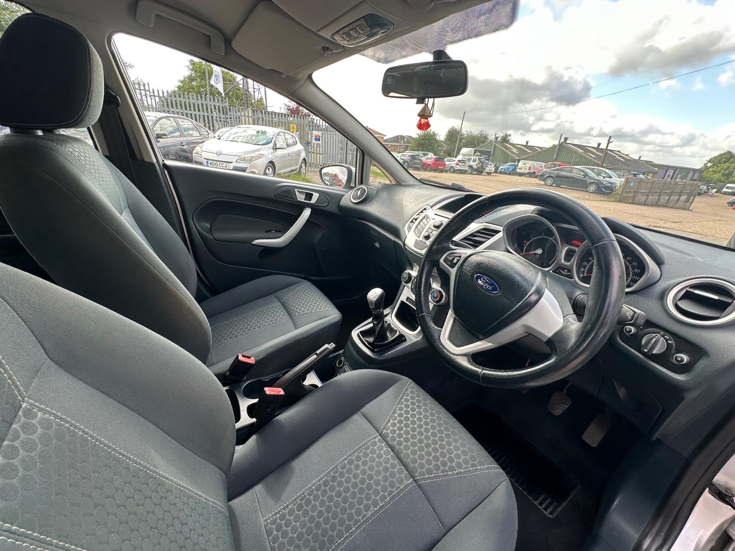 Used Ford Fiesta 2012 for sale - 76550621: Photo 3