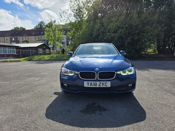 2018 (18) - 320d EfficientDynamics Plus 4dr Step Auto EURO 6 led HEADLIGHT