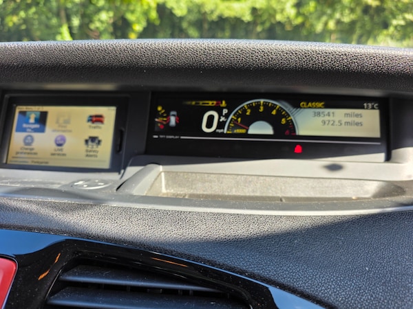 Used Renault Scenic 2011 for sale - 76063559: Photo 15
