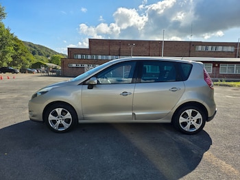 Used Renault Scenic 2011 for sale - 76063559: Photo 3