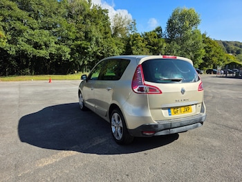 Used Renault Scenic 2011 for sale - 76063559: Photo 4