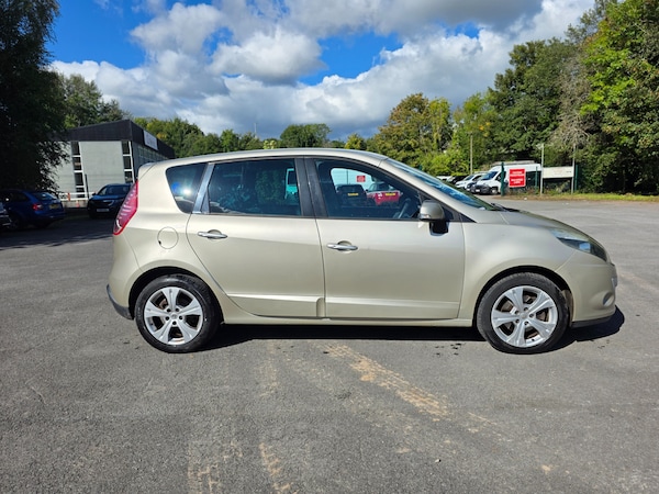 Used Renault Scenic 2011 for sale - 76063559: Photo 7