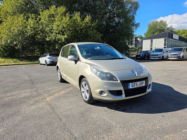 Used Renault Scenic 2011 for sale - 76063559: Photo 8