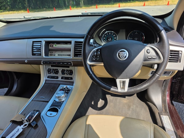 Used Jaguar XF 2012 for sale - 75621607: Photo 13