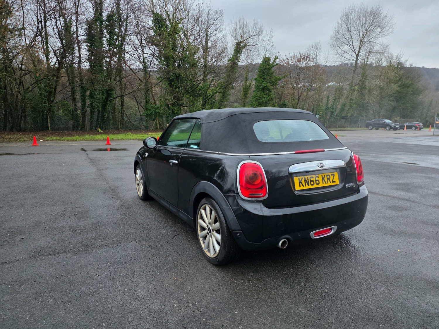 Used MINI Convertible 2016 for sale - 77213678: Photo 3