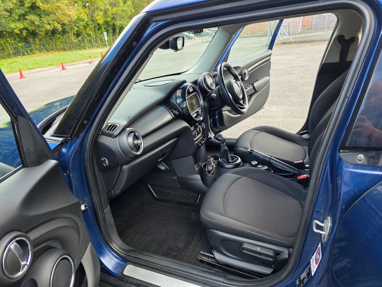 Used MINI Hatch 2015 for sale - 76268782: Photo 9