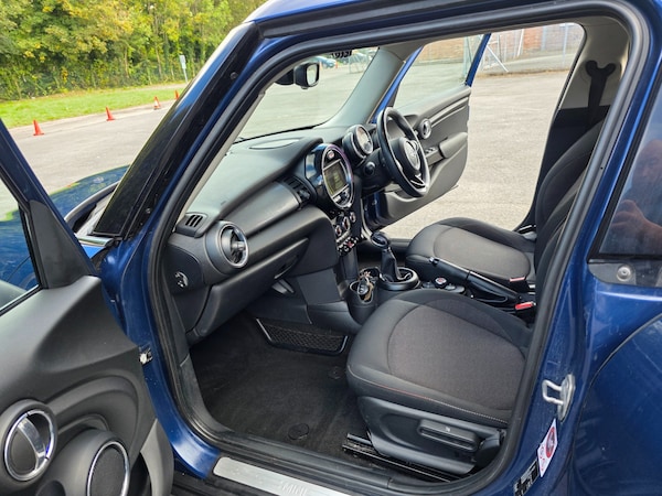 Used MINI Hatch 2015 for sale - 76268782: Photo 9