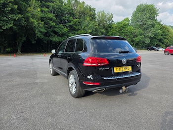 Used Volkswagen Touareg 2012 for sale - 79328369: Photo