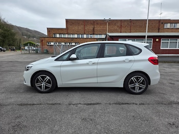 Used BMW 2 Series 2017 for sale - 77732736: Photo