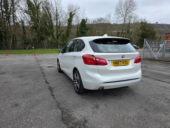 Used BMW 2 Series 2017 for sale - 77732736: Photo