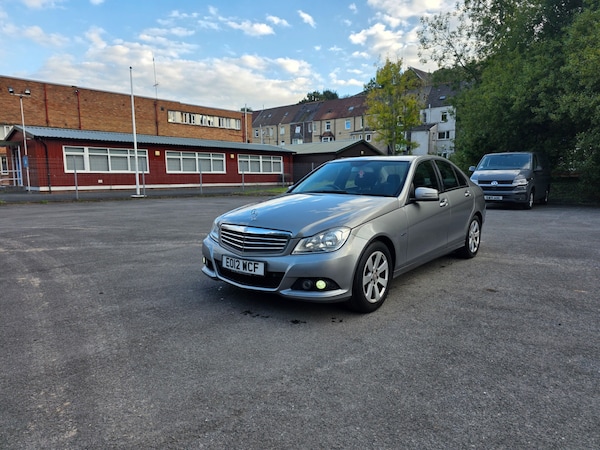 Used Mercedes-Benz C Class 2012 for sale - 76268767: Photo 5
