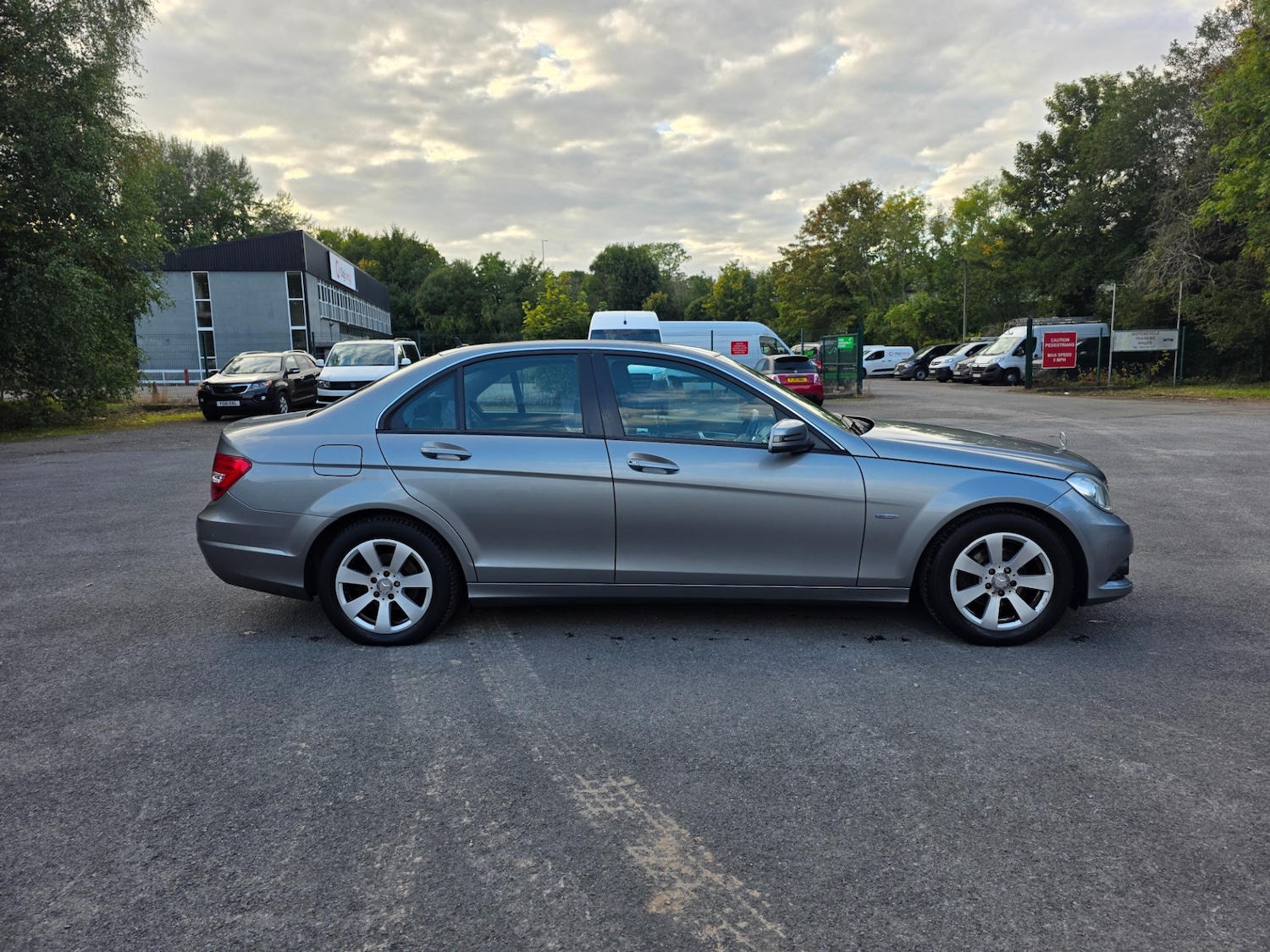 Used Mercedes-Benz C Class 2012 for sale - 76268767: Photo 9