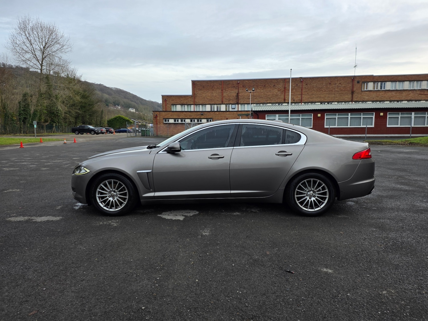 Used Jaguar XF 2011 for sale - 77199358: Photo 3