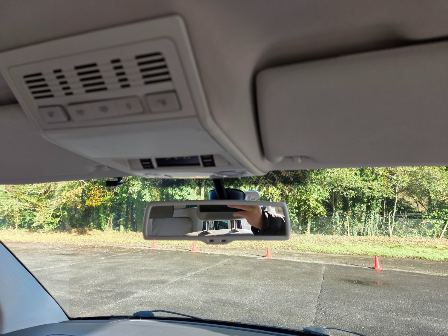 Used Volkswagen Caravelle 2011 for sale - 76521172: Photo 13