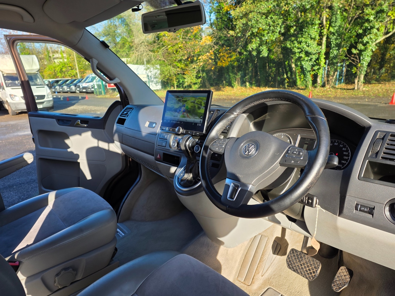 Used Volkswagen Caravelle 2011 for sale - 76521172: Photo 17