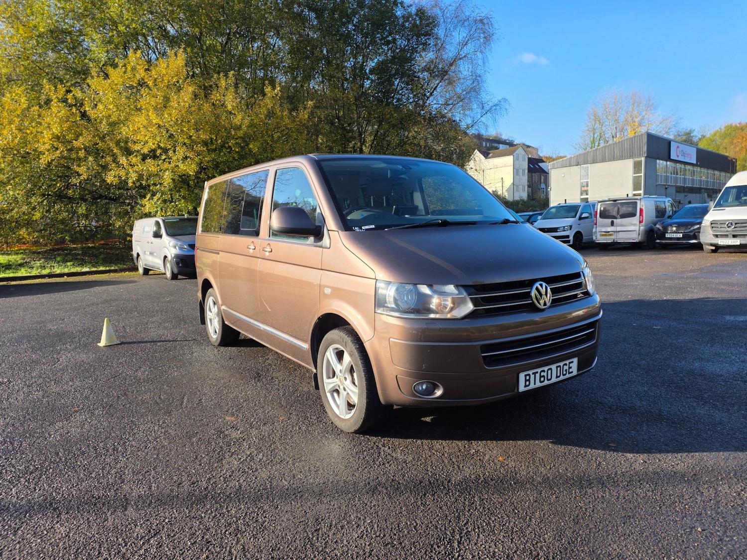 Used Volkswagen Caravelle 2011 for sale - 76521172: Photo 2
