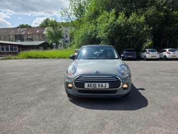 2015 (15) - 1.5 Cooper D 5dr Auto Full MINI dealer history 5 doors