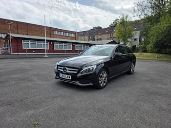 Used Mercedes-Benz C-Class 2015 for sale - 76063550: Photo 2