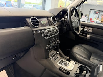 Used Land Rover Discovery 4 2016 for sale - 78618338: Photo