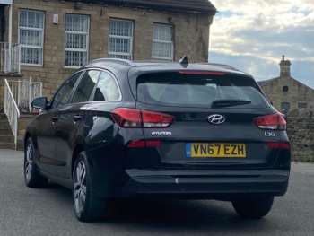 Used Hyundai i30 2017 for sale - 74945134: Photo