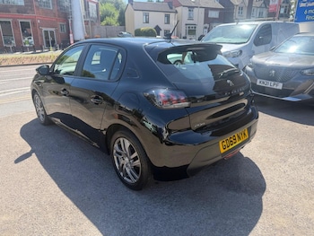 Used Peugeot 208 2020 for sale - 79463391: Photo
