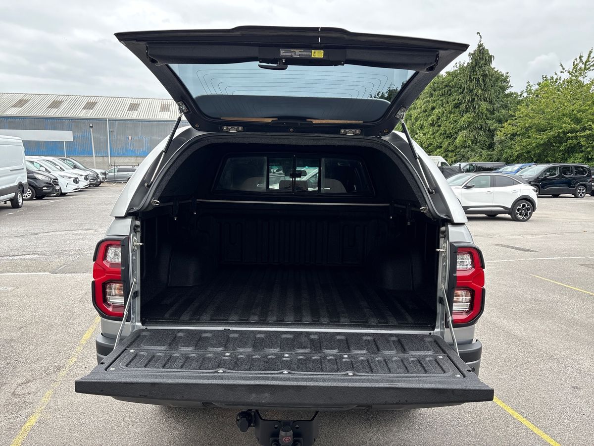 Vehicle 28