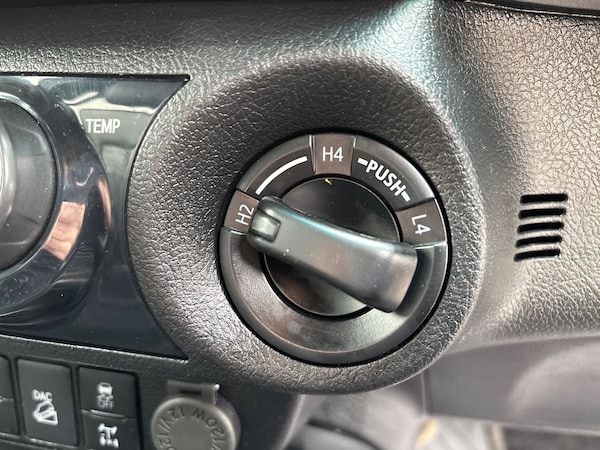 Used Toyota Hilux 2022 for sale - 76208967: Photo 37