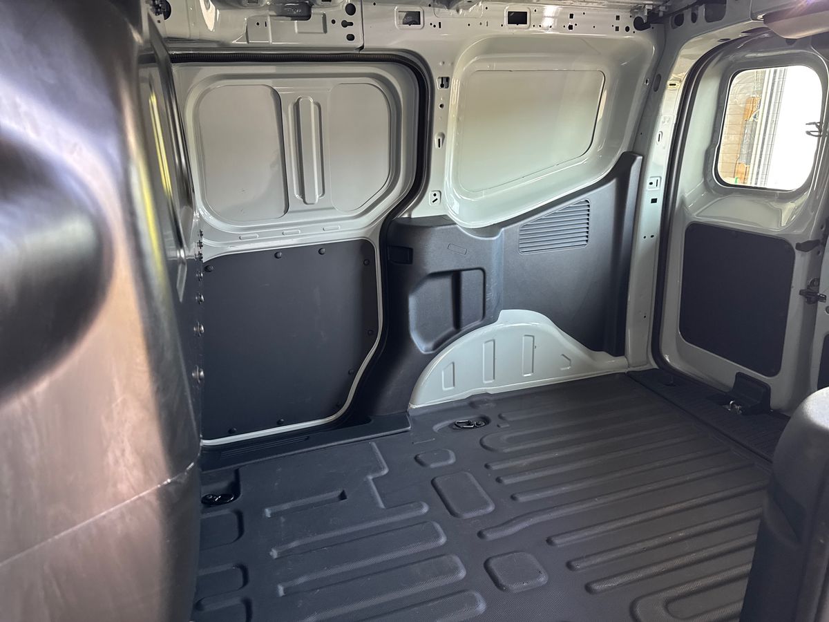 Used Ford Transit Courier 2024 for sale - 76344065: Photo 30