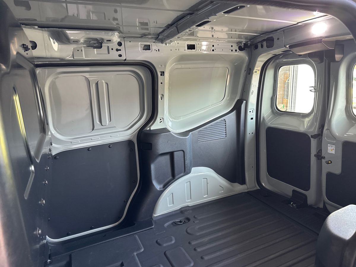 Used Ford Transit Courier 2024 for sale - 76344065: Photo 32