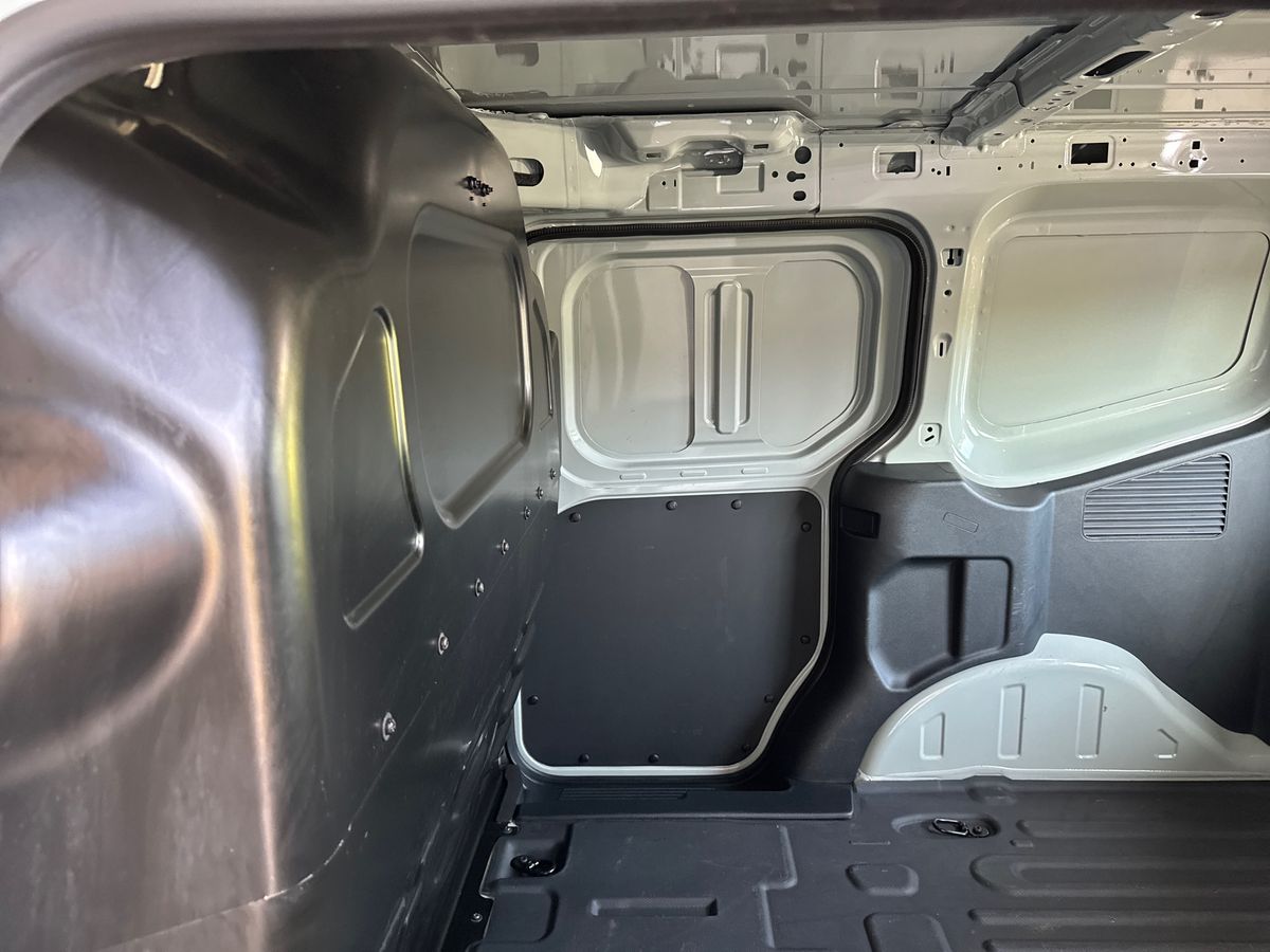 Used Ford Transit Courier 2024 for sale - 76344065: Photo 33