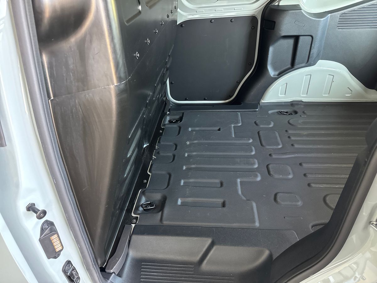 Used Ford Transit Courier 2024 for sale - 76344065: Photo 37