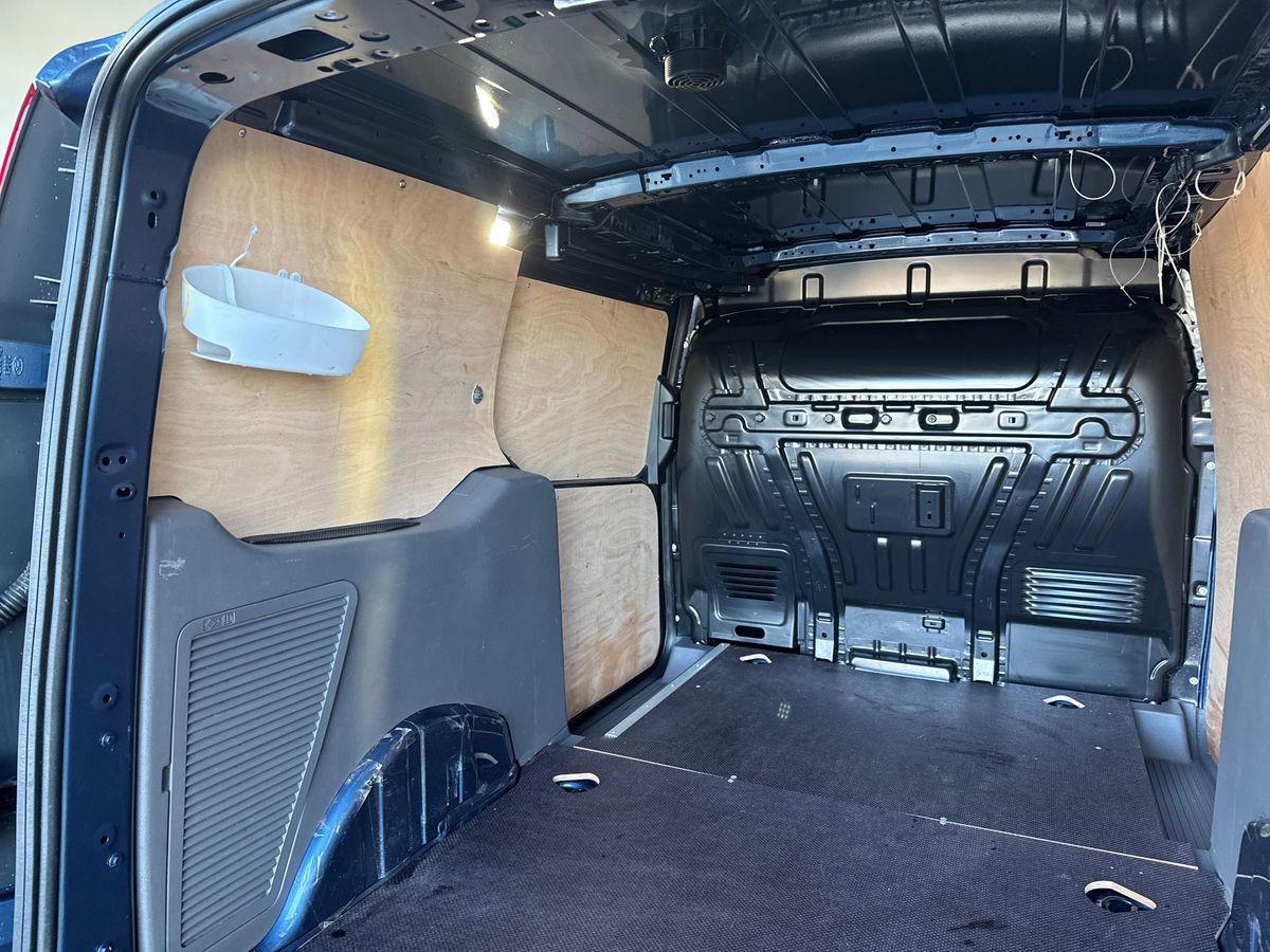 Used Ford Transit Connect 2024 for sale - 76647823: Photo 35