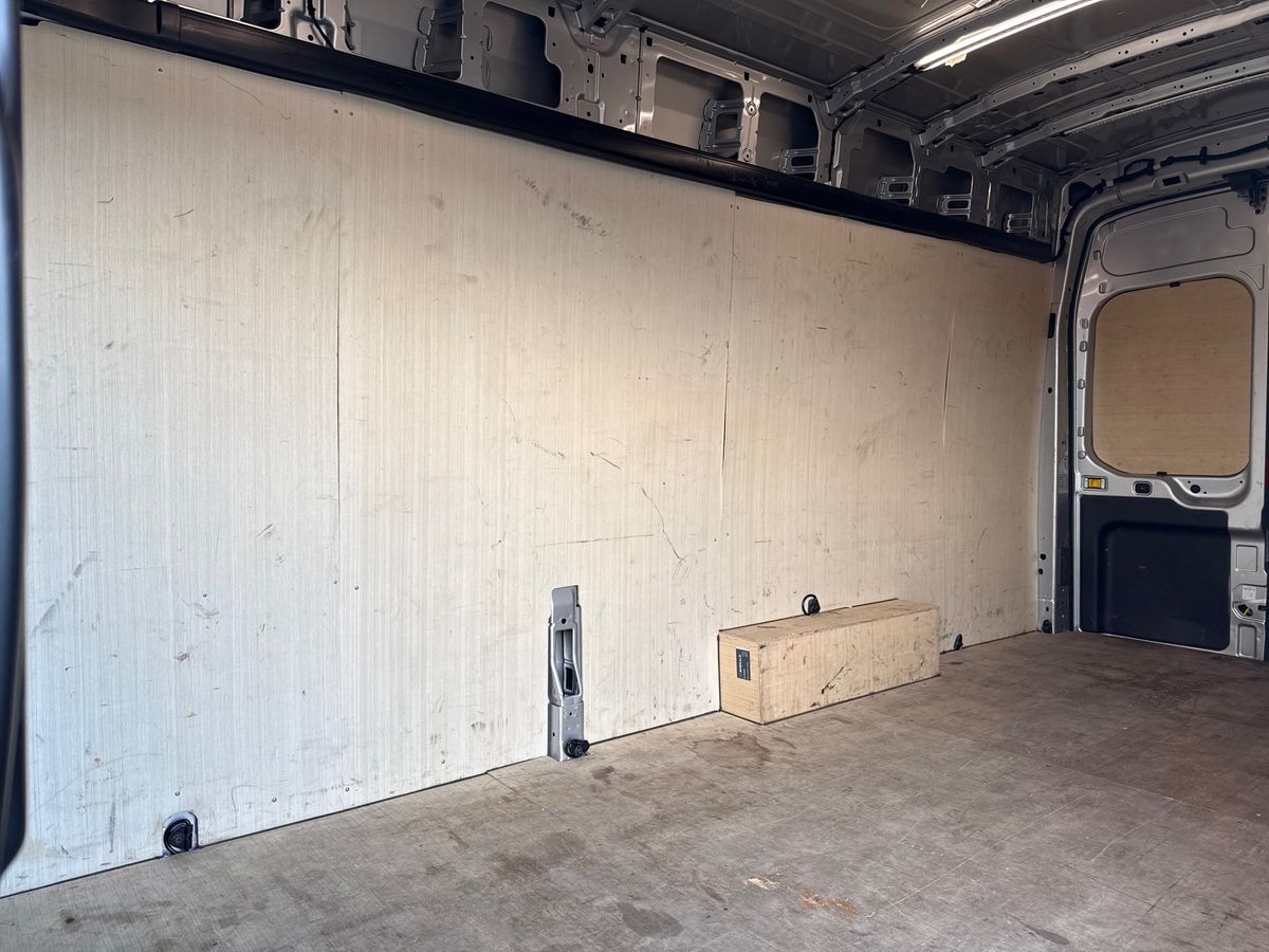 Used Ford Transit 2024 for sale - 76826820: Photo 30