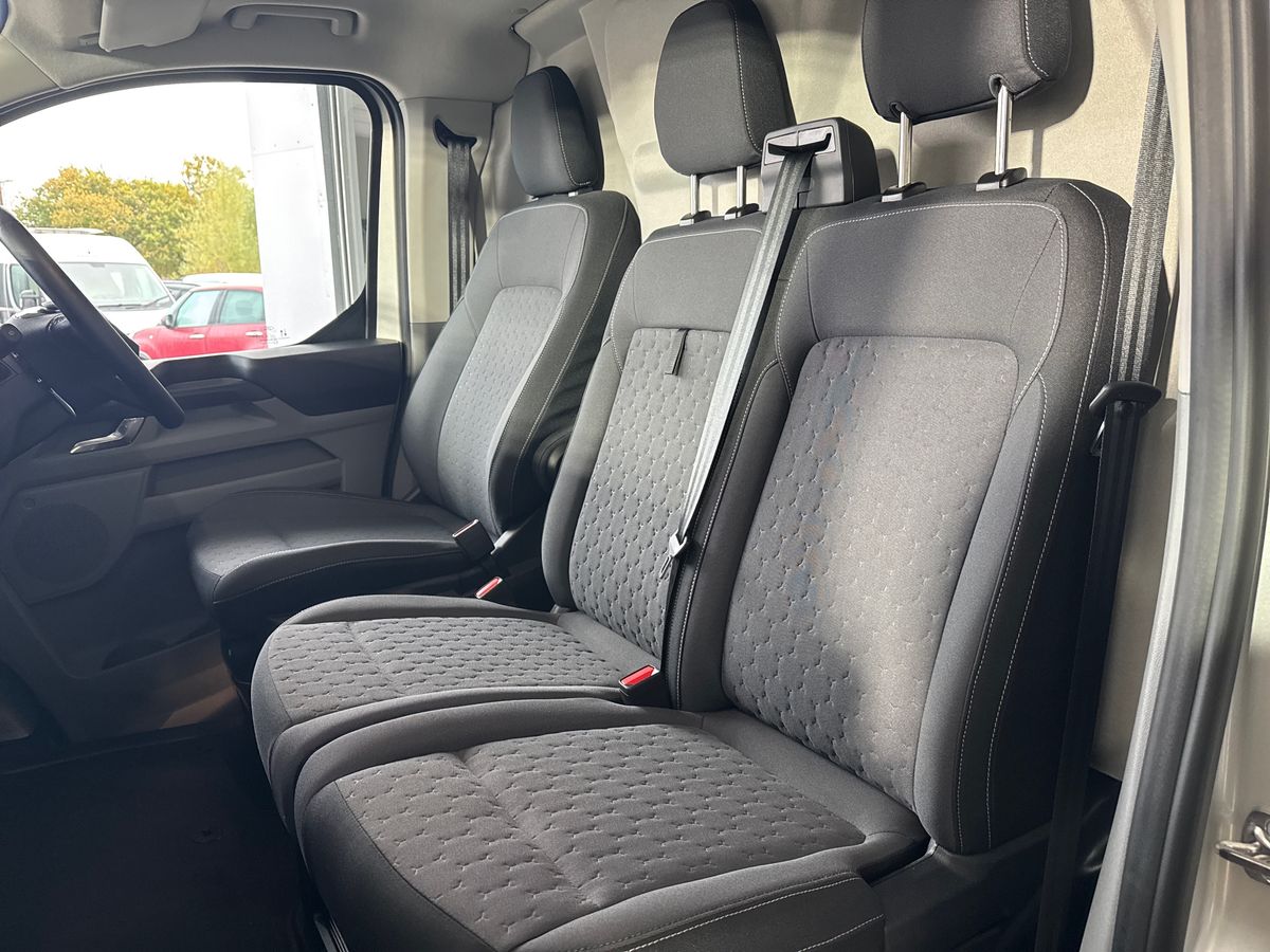 Used Ford Transit Custom 2025 for sale - 76507496: Photo 30