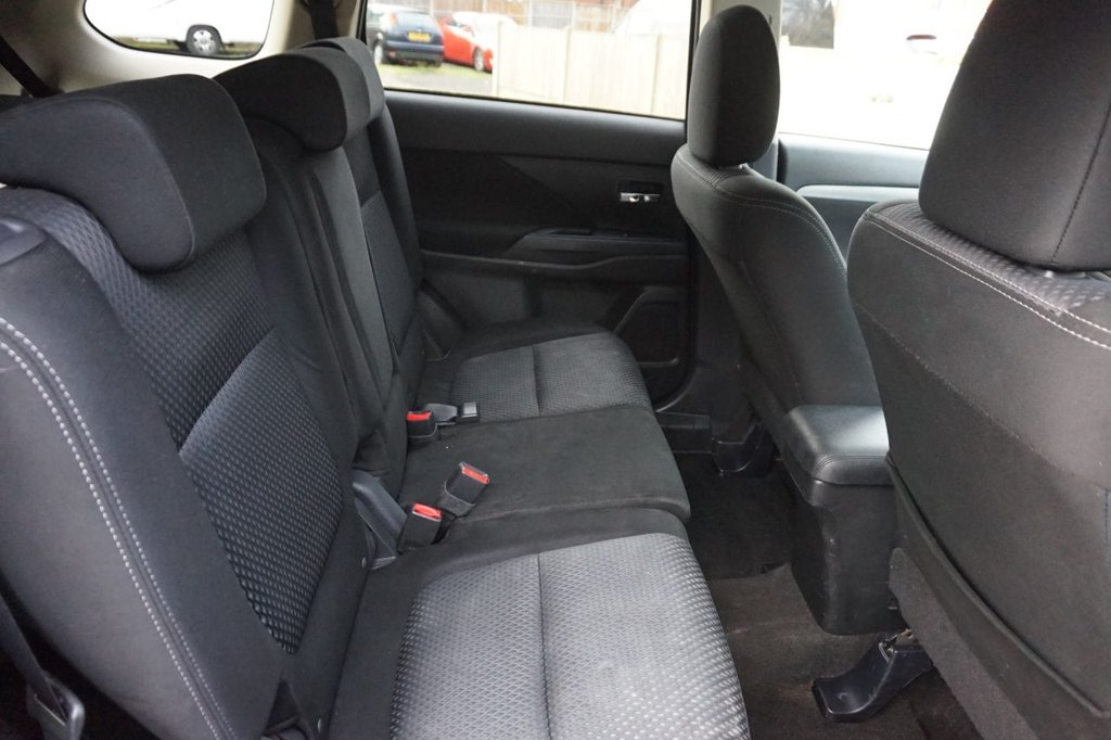 Used Mitsubishi Outlander 2016 for sale - 77642327: Photo 13