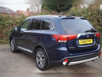Used Mitsubishi Outlander 2016 for sale - 77642327: Photo