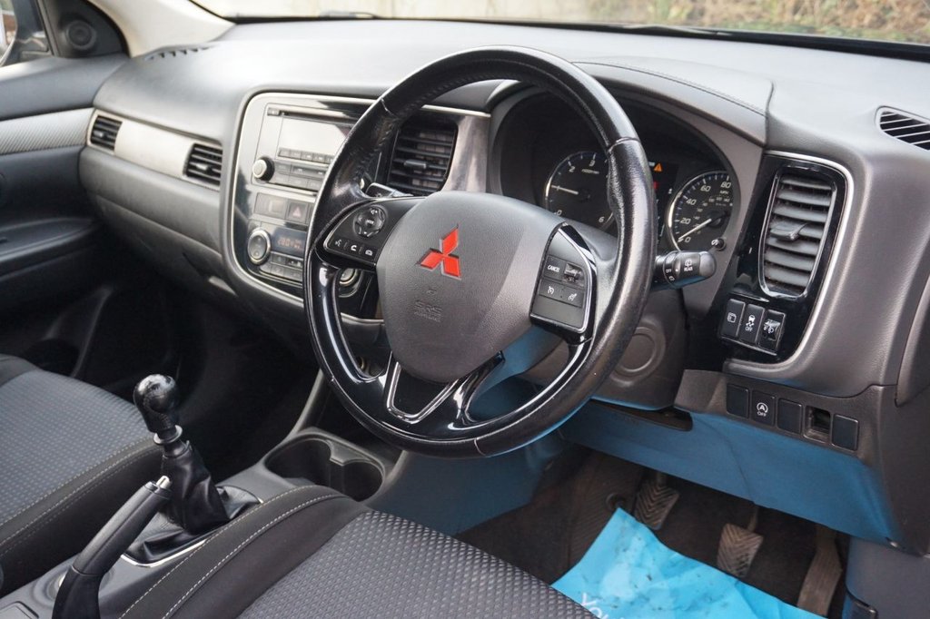 Used Mitsubishi Outlander 2016 for sale - 77642327: Photo 7