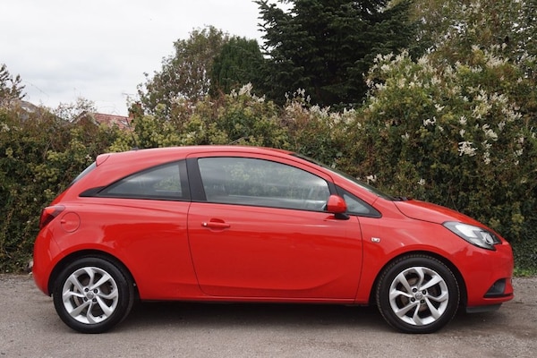 Used Vauxhall Corsa 2015 for sale - 76223328: Photo 2