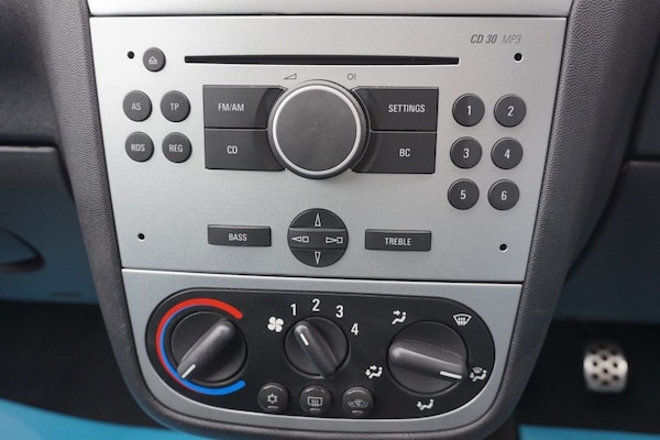 Used Vauxhall Tigra 2008 for sale - 76223313: Photo 11