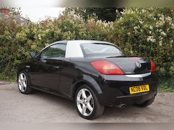 Used Vauxhall Tigra 2008 for sale - 76223313: Photo 4