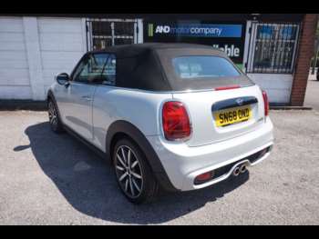 Used MINI Convertible 2018 for sale - 74684910: Photo