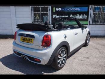 Used MINI Convertible 2018 for sale - 74684910: Photo