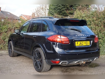 Used Porsche Cayenne 2013 for sale - 77276512: Photo
