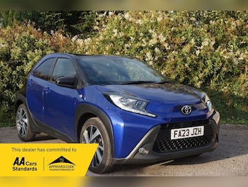 2023 (23) - 1.0 VVT-i Edge 5dr