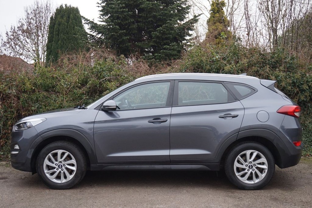 Used Hyundai TUCSON 2018 for sale - 77200389: Photo 2