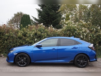 Used Honda Civic 2021 for sale - 76279770: Photo 2