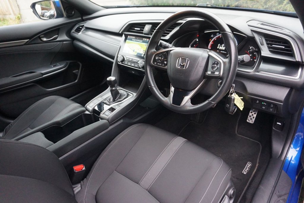 Used Honda Civic 2021 for sale - 76279770: Photo 9